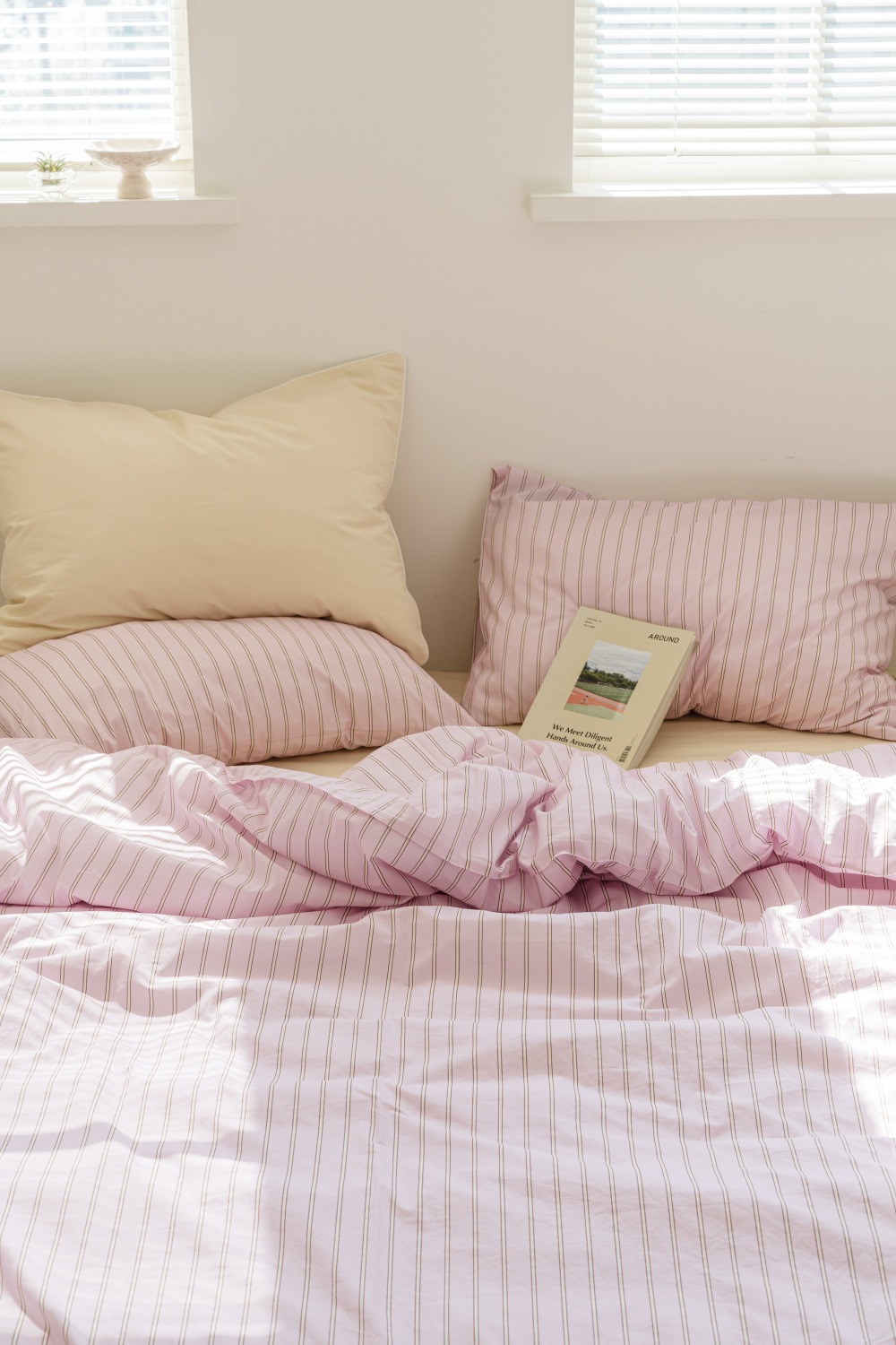 candy stripe bedding pink
